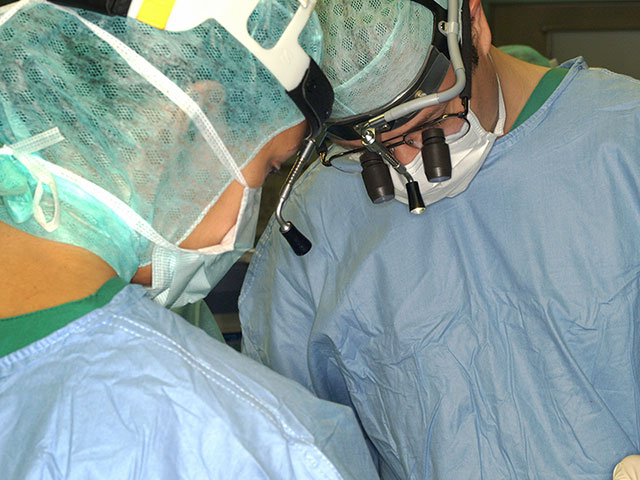 gassner-operiert Prof. Gassner operiert